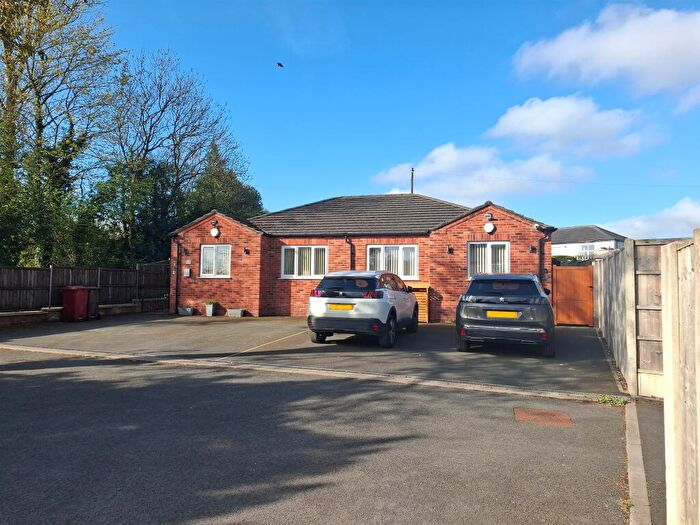 2 Bedroom Semi-Detached Bungalow For Sale In Whites Lane, Blackwell, Alfreton, DE55
