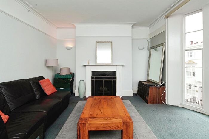 3 Bedroom Terraced House For Sale In Hampton Place, Brighton, BN1