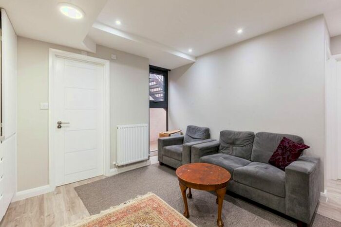 1 Bedroom Flat To Rent In Ilderton Road, South Bermondsey, London, SE16