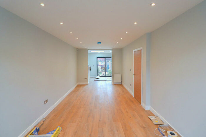 3 Bedroom End Of Terrace House To Rent In Purefoy Road, Cheylesmore, Coventry, CV3