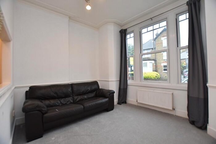 1 Bedroom Flat To Rent In Wickham Road, BR3