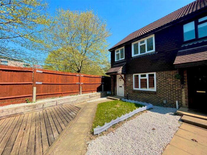 3 Bedroom End Of Terrace House To Rent In Windmill Court, Windmill Court, Crawley, West Sussex, RH10