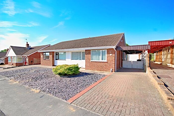 2 Bedroom Semi-Detached Bungalow For Sale In Eynsford Road, Allington, Maidstone, ME16