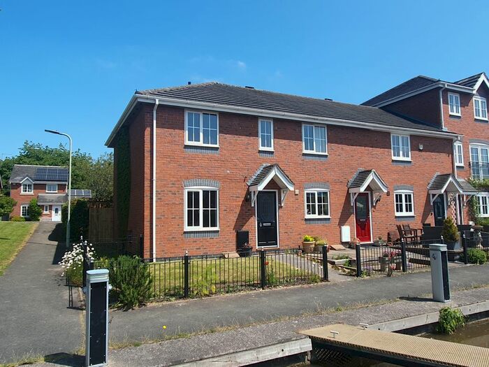 3 Bedroom End Of Terrace House To Rent In Waterside Drive, Market Drayton, TF9
