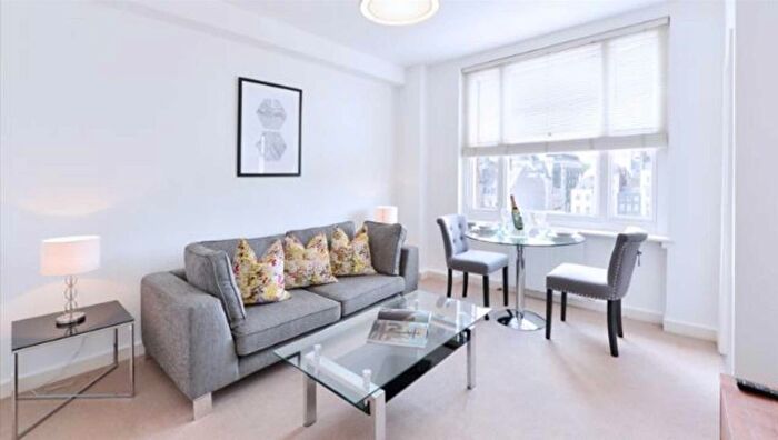 1 Bedroom Flat To Rent In Hill Street, Mayfair, W1J