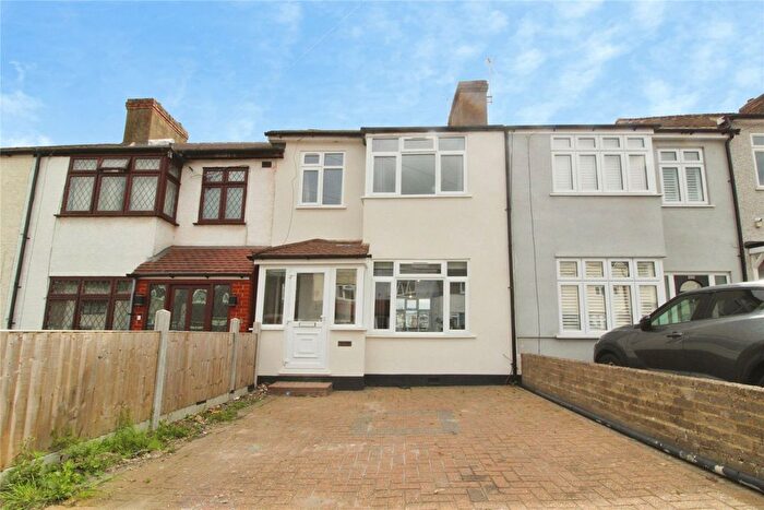 3 Bedroom Terraced House To Rent In Benets Road, Hornchurch, Essex, RM11