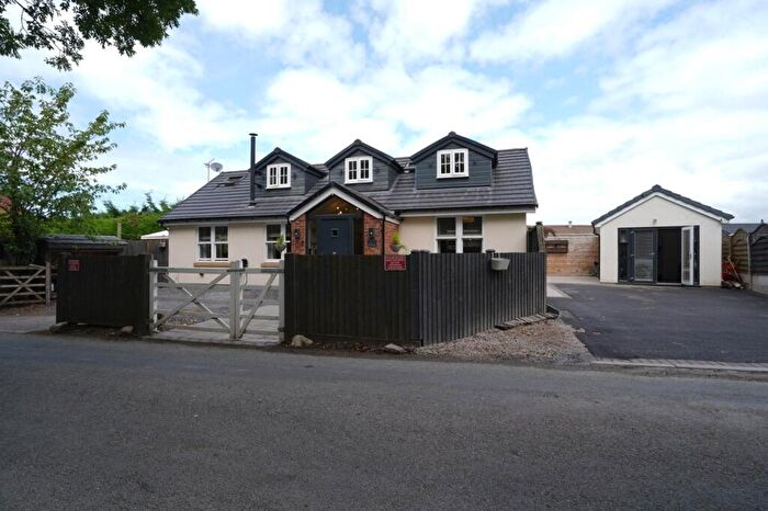 5 Bedroom Detached House For Sale In Sower Carr Lane, Hambleton, Poulton-le-Fylde, Lancashire, FY6