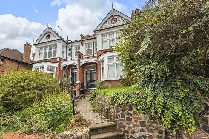 5 Bedroom Terraced House To Rent In Dukes Avenue, London, N10