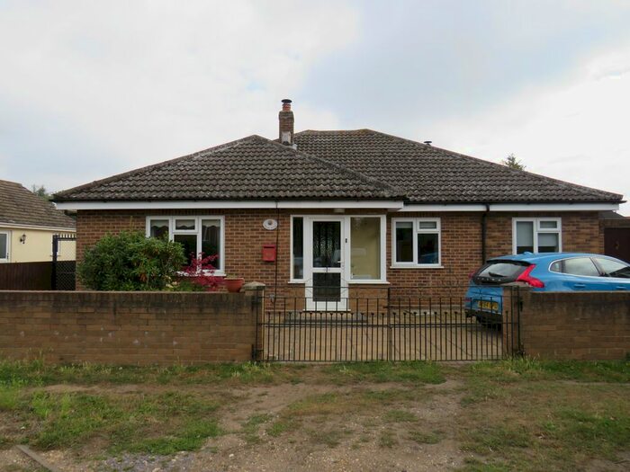 3 Bedroom Bungalow To Rent In Scotgate Close, Great Hockham, Thetford IP24
