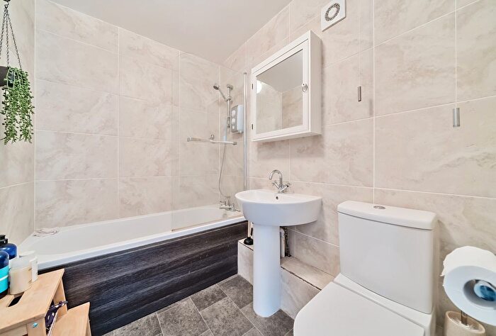 1 Bedroom Flat For Sale In Great Stanhope Street, Bath, Somerset, BA1