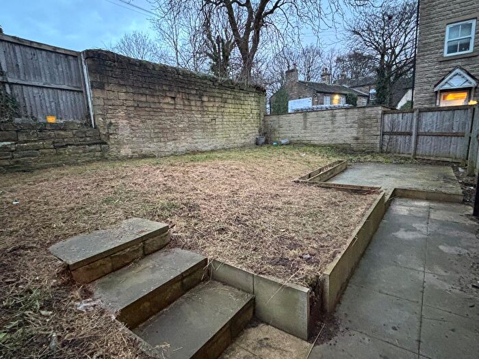 4 Bedroom Town House To Rent In Alder Mews, Batley, WF17