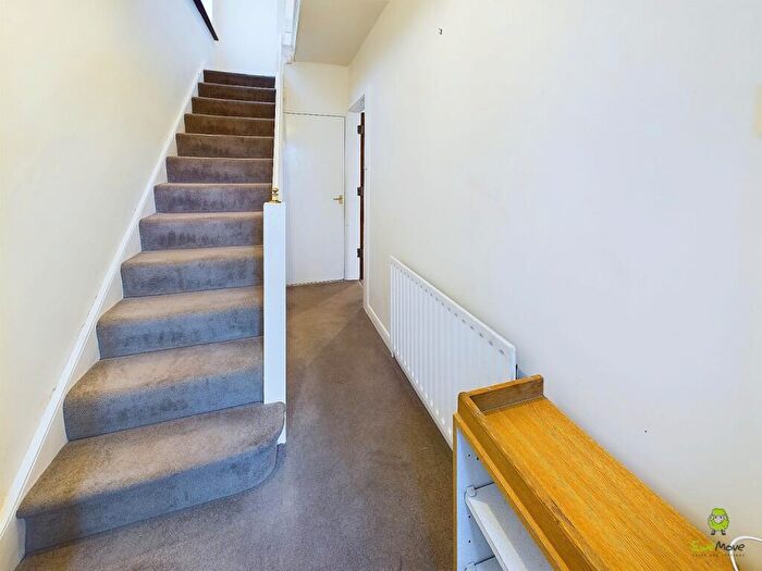 3 Bedroom End Of Terrace House For Sale In Clovelly Road, Bexleyheath, Kent, DA7