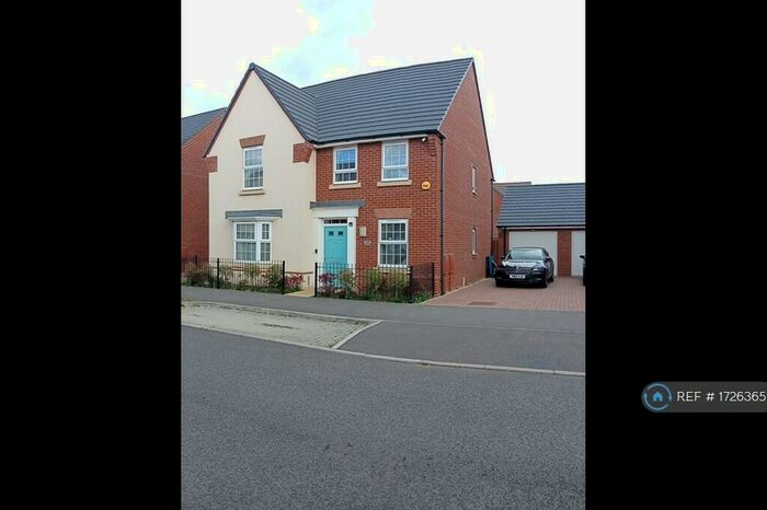 4 Bedroom Detached House To Rent In Blue Funnel Grange, Brooklands, Milton Keynes, MK10