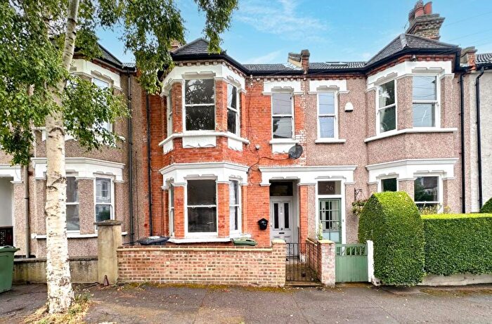 4 Bedroom Terraced House For Sale In Harpenden Road, Norwood, SE27