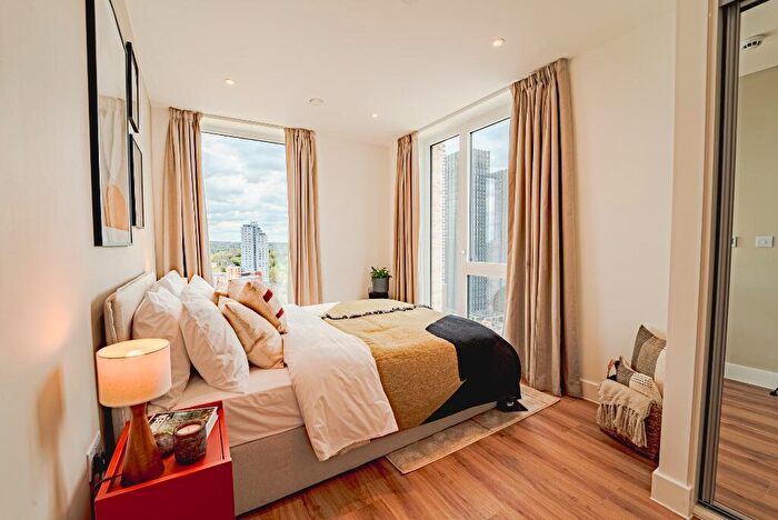 2 Bedroom Apartment To Rent In Cherry Orchard Road, Croydon, London, CR0