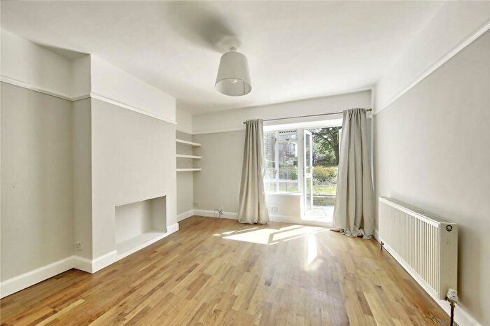 1 Bedroom Apartment To Rent In Stephen Sanders Court, SW11