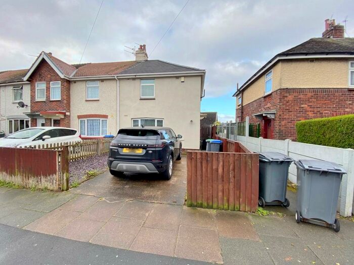 3 Bedroom Semi-Detached House To Rent In Lindale Gardens, Blackpool, FY4