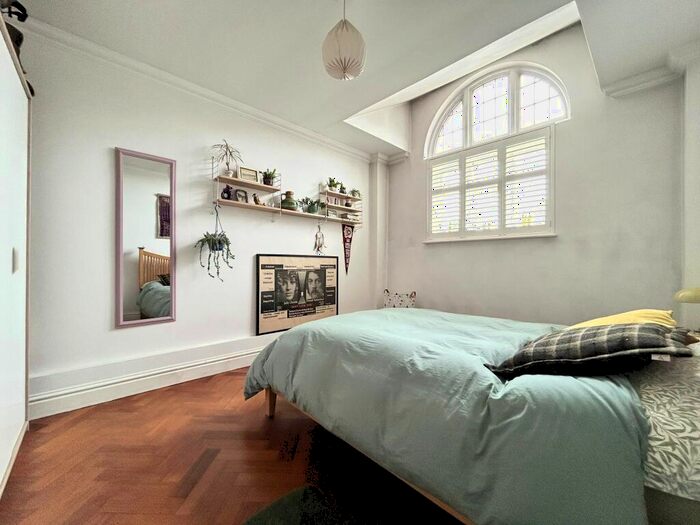1 Bedroom Apartment For Sale In Edith Court, Margate, CT9