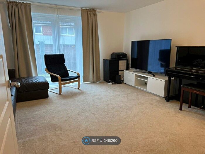 3 Bedroom Terraced House To Rent In Oatley Way, Bristol, BS16