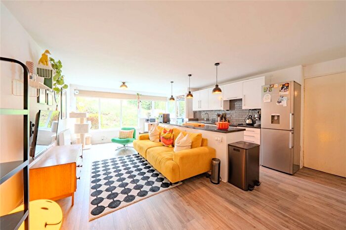 2 Bedroom Flat For Sale In Masham Court, Shaw Lane, Leeds, West Yorkshire, LS6