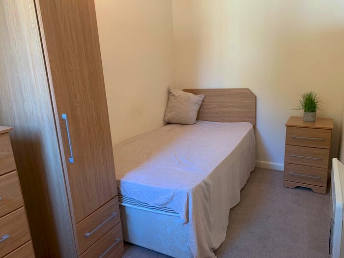 1 Bedroom Flat To Rent In Fletton Avenue, Peterborough PE2
