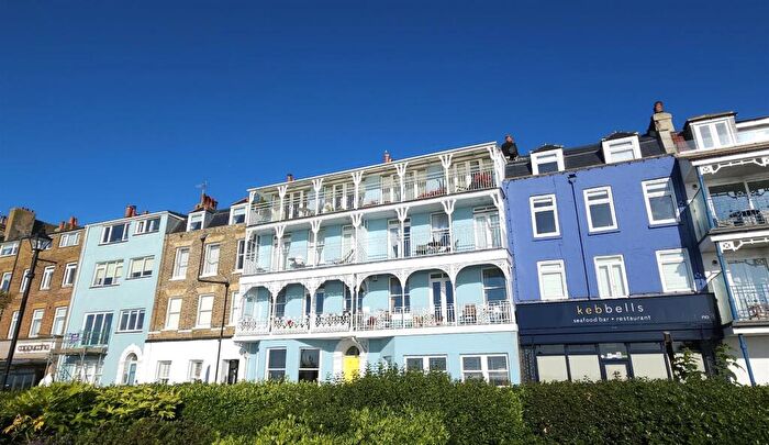 3 Bedroom Flat For Sale In Victoria Parade, Broadstairs, CT10