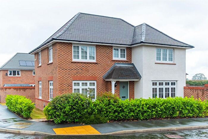 4 Bedroom Detached House For Sale In Parkhurst Avenue, Clayton-Le-Woods, PR25
