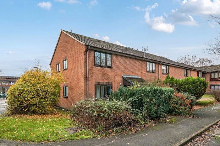 1 Bedroom Maisonette To Rent In Rossington Place, Reading, RG2