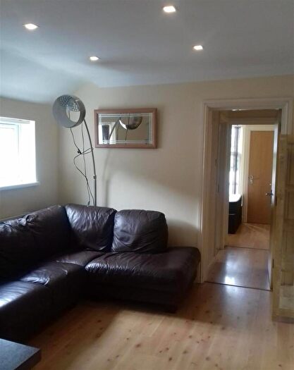 1 Bedroom Apartment To Rent In Richmond Road, Cardiff, CF24