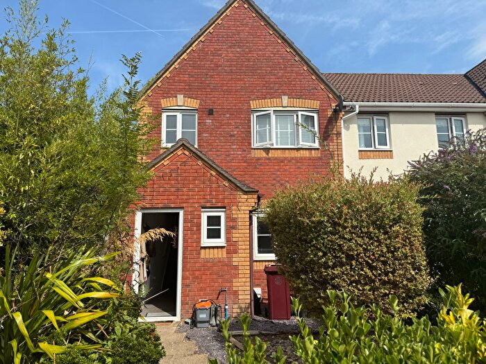 3 Bedroom End Of Terrace House To Rent In Westbourne, Hampshire, PO10