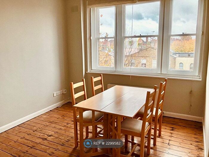 1 Bedroom Flat To Rent In Hackney Road, London, E2