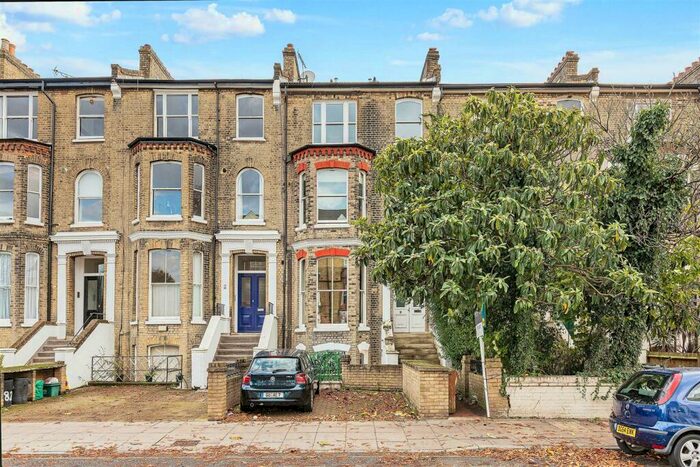 1 Bedroom Flat To Rent In Tollington Park, Finsbury Park, N4