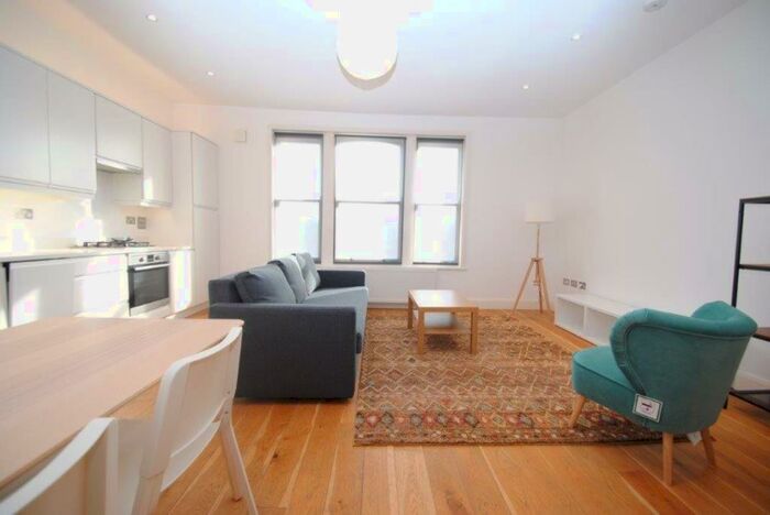 1 Bedroom Flat To Rent In East Dulwich Road, SE22
