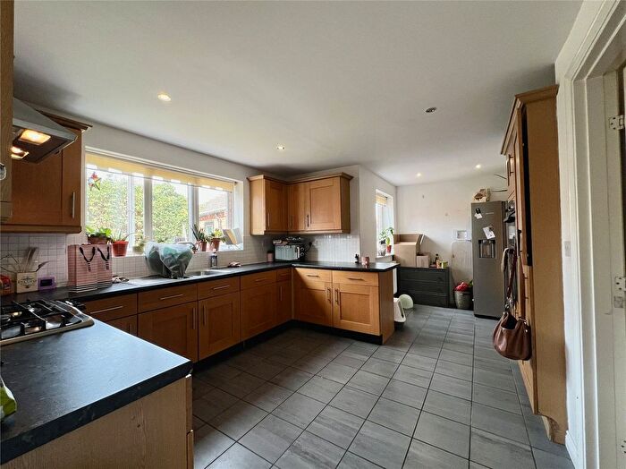 5 Bedroom Detached House To Rent In Eagle Way, Hampton Vale, Peterborough, Cambridgeshire, PE7