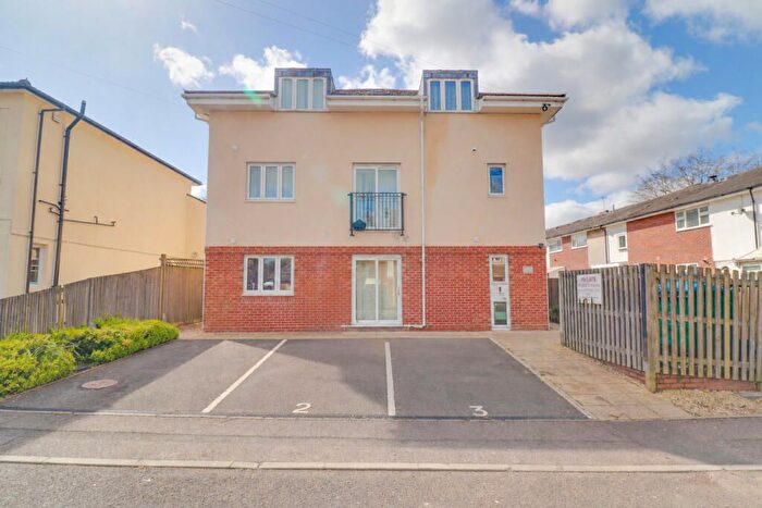 2 Bedroom Flat To Rent In Inkerman Road, Southampton, SO19