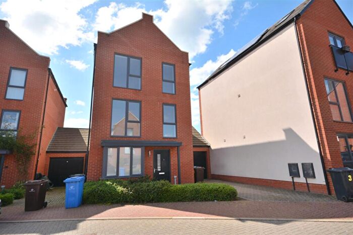 4 Bedroom Detached House To Rent In Dumfries Drive, Derby, DE22