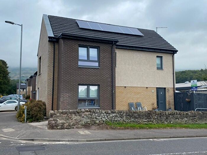 3 Bedroom Semi-Detached House To Rent In Fells View, Milton Of Campsie, G66
