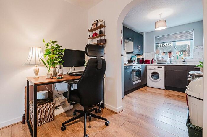 2 Bedroom Apartment For Sale In Chorlton Road, Hulme, Manchester, M15