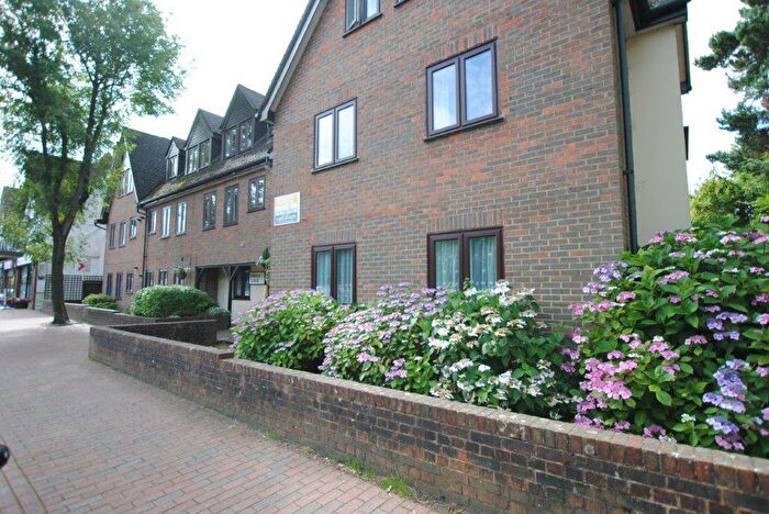 1 Bedroom Flat For Sale In Coulsdon Road, Coulsdon, CR5