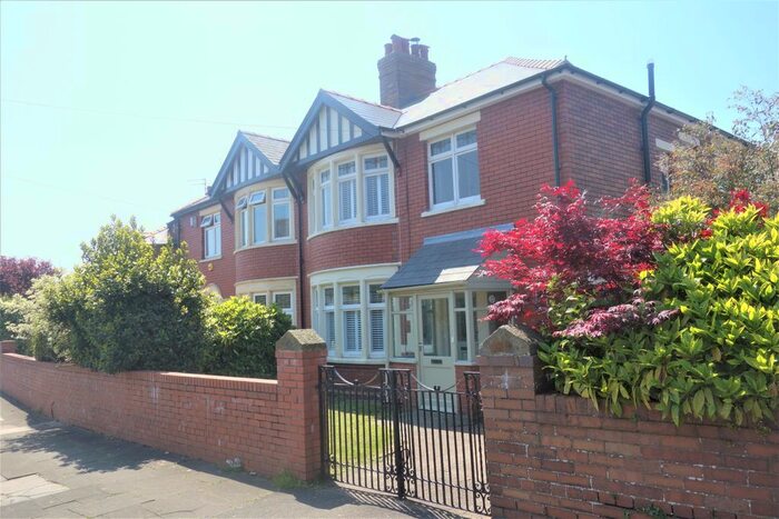 4 Bedroom Semi-Detached House To Rent In Baron Road, Penarth, CF64