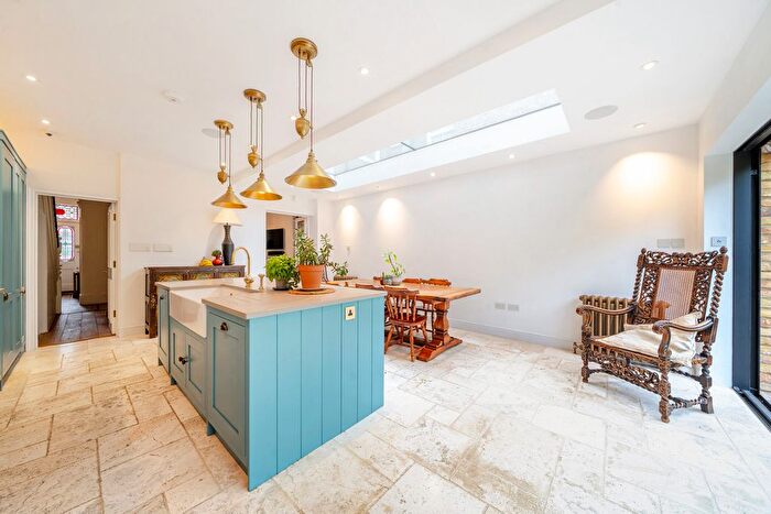 5 Bedroom Terraced House For Sale In Lime Grove, London, W12