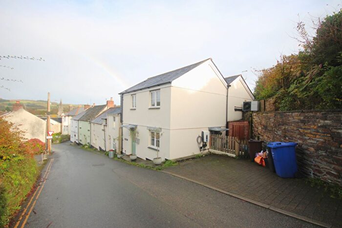 3 Bedroom Detached House For Sale In Les Papillons, Castle Hill, Lostwithiel, Cornwall, PL22