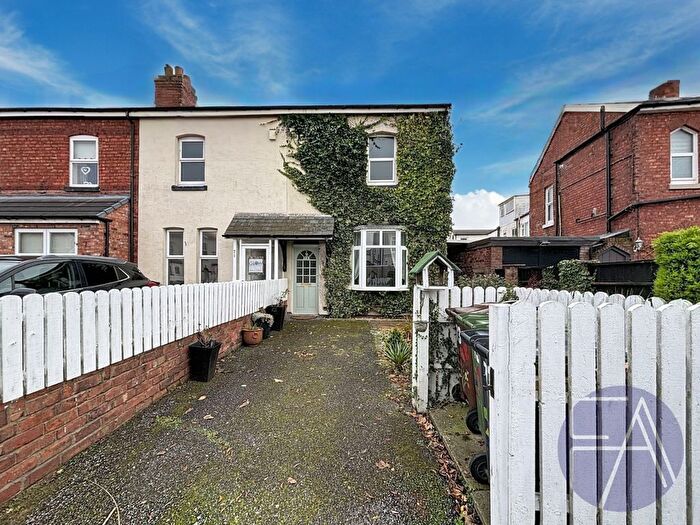 3 Bedroom Semi Detached House For Sale In Compton Road, Southport, Merseyside, PR8