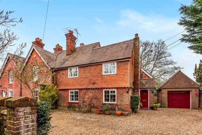 3 Bedroom End Of Terrace House For Sale In Northchapel, Petworth, GU28