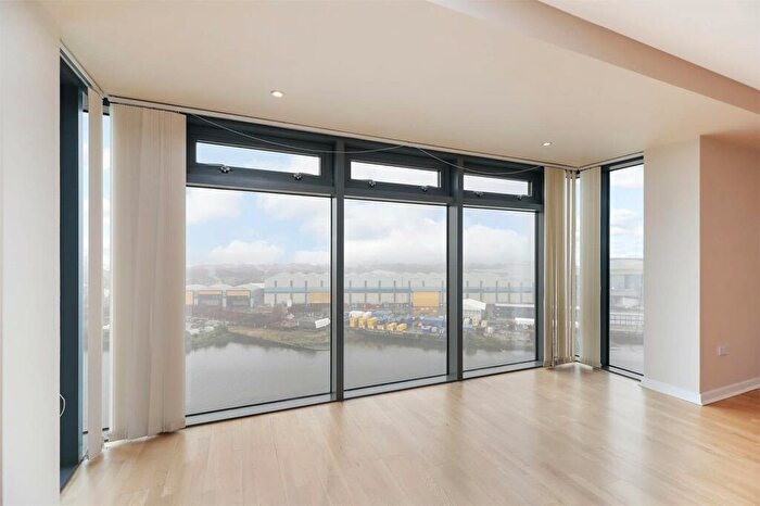 2 Bedroom Flat For Sale In Meadowside Quay Square, Glasgow Harbour, Glasgow, G11