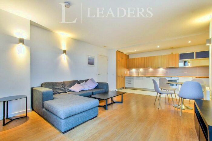 2 Bedroom Apartment To Rent In Skyline Central, Goulden Street, Manchester, M4