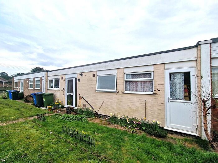 2 Bedroom Terraced Bungalow For Sale In Clerks Piece, Beccles, NR34