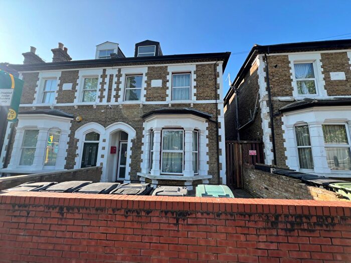 8 Bedroom Terraced House To Rent In Earlham Grove, Wood Green, N22