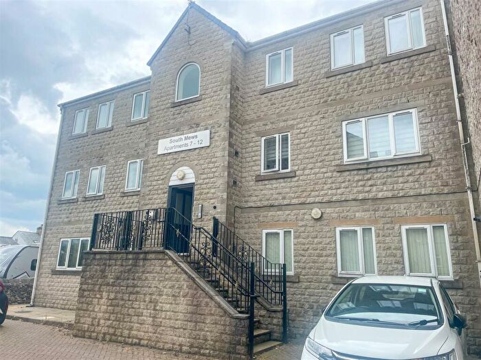 3 Bedroom Apartment For Sale In South Mews, South Street, Buxton, SK17