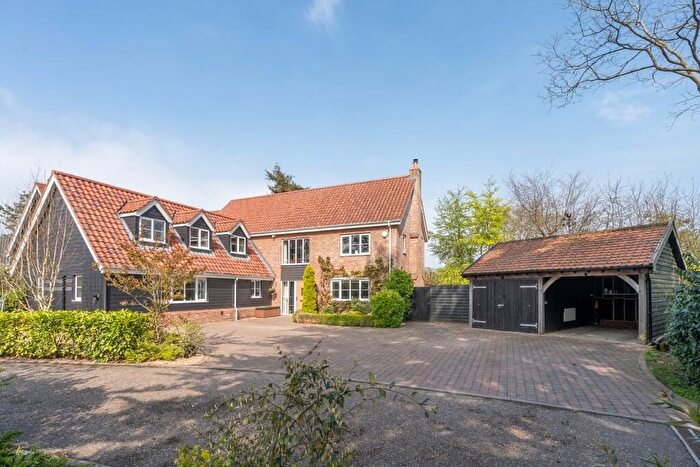5 Bedroom Detached House For Sale In Aldringham, Suffolk, IP16